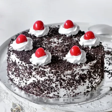 Classic Black Forest Cake (1 Kg)