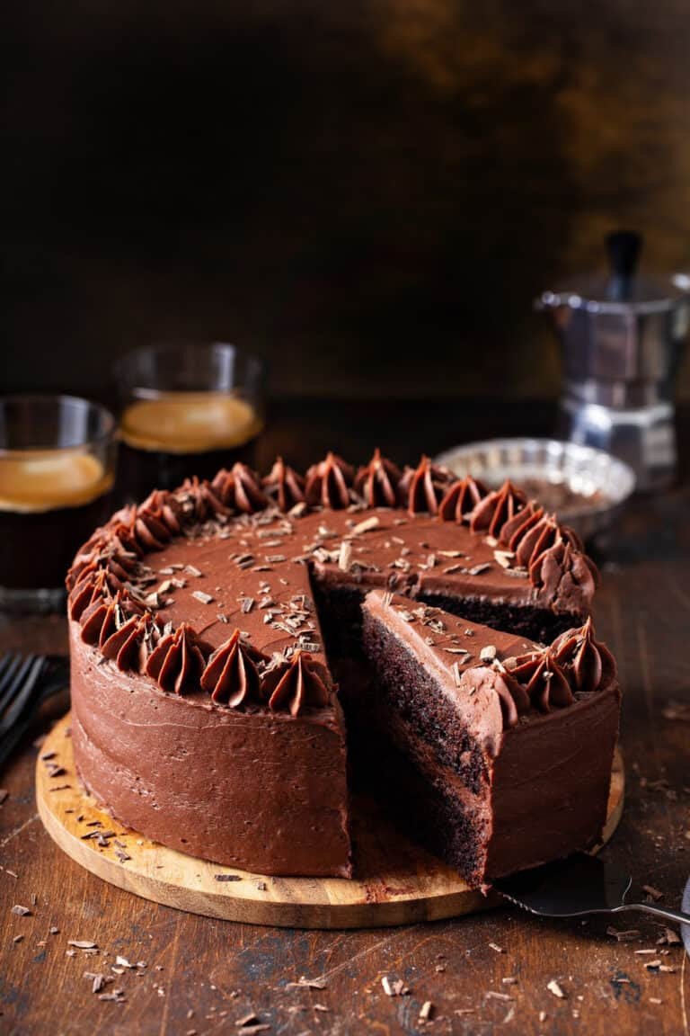 CHOCOLATE Fresh Cream Cake (1 kg)